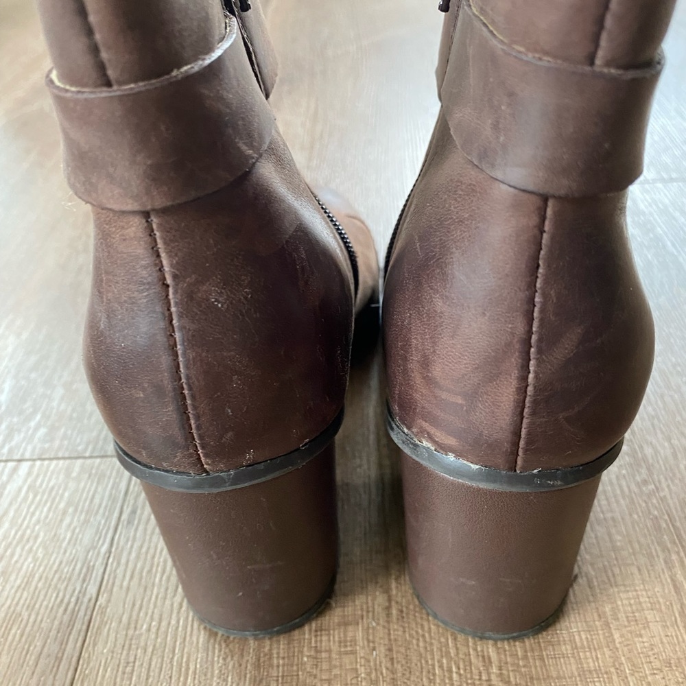 Korks Stacked Heel Leather Booties - Picture 5 of 7